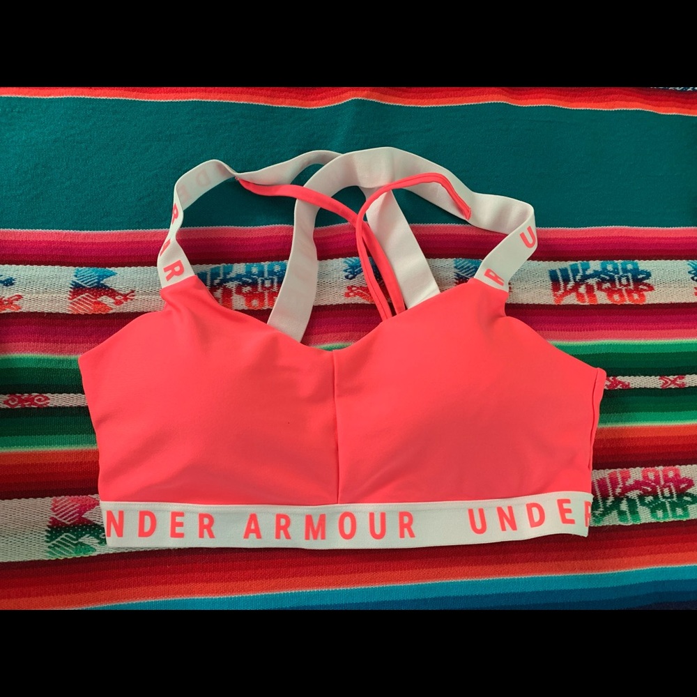 UA Strappy Cross Sports Bra